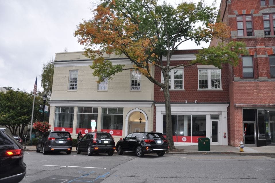98-102 Greenwich Ave, Greenwich, CT for sale Primary Photo- Image 1 of 1