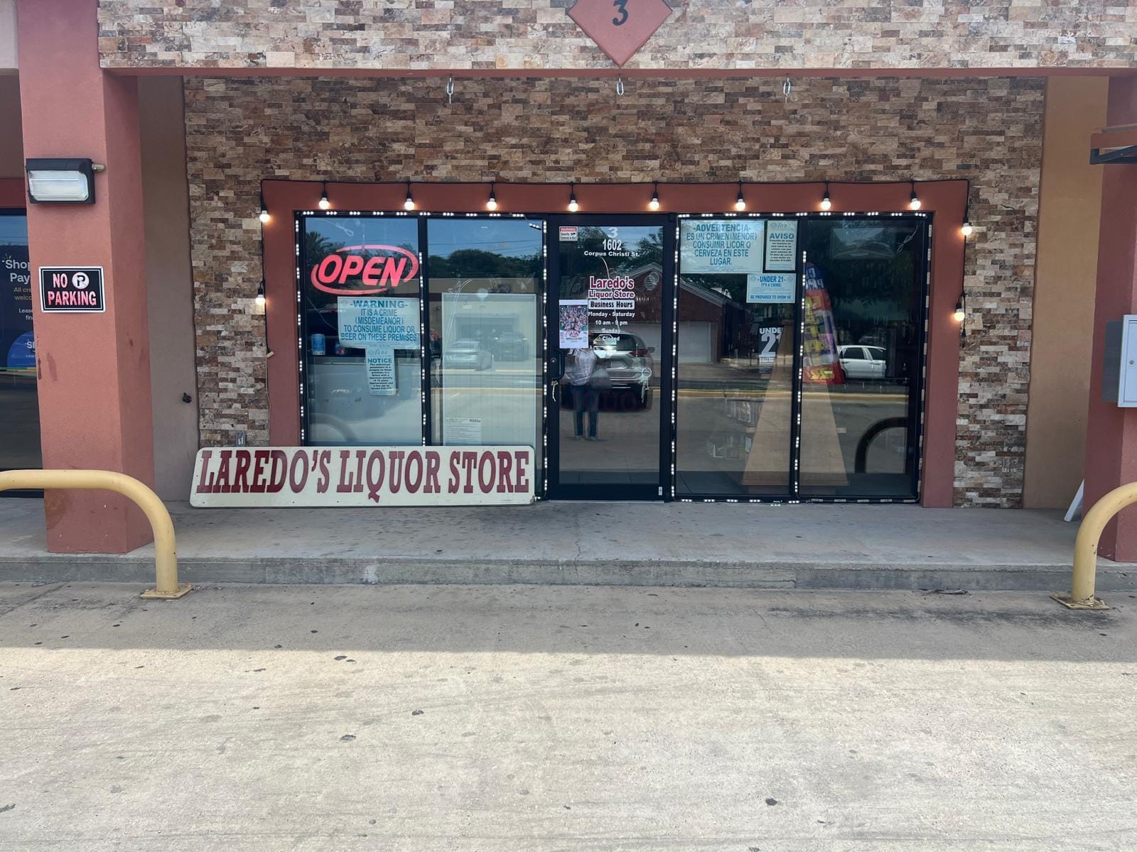 1602 Corpus Christi St, Laredo, TX for lease Building Photo- Image 1 of 5