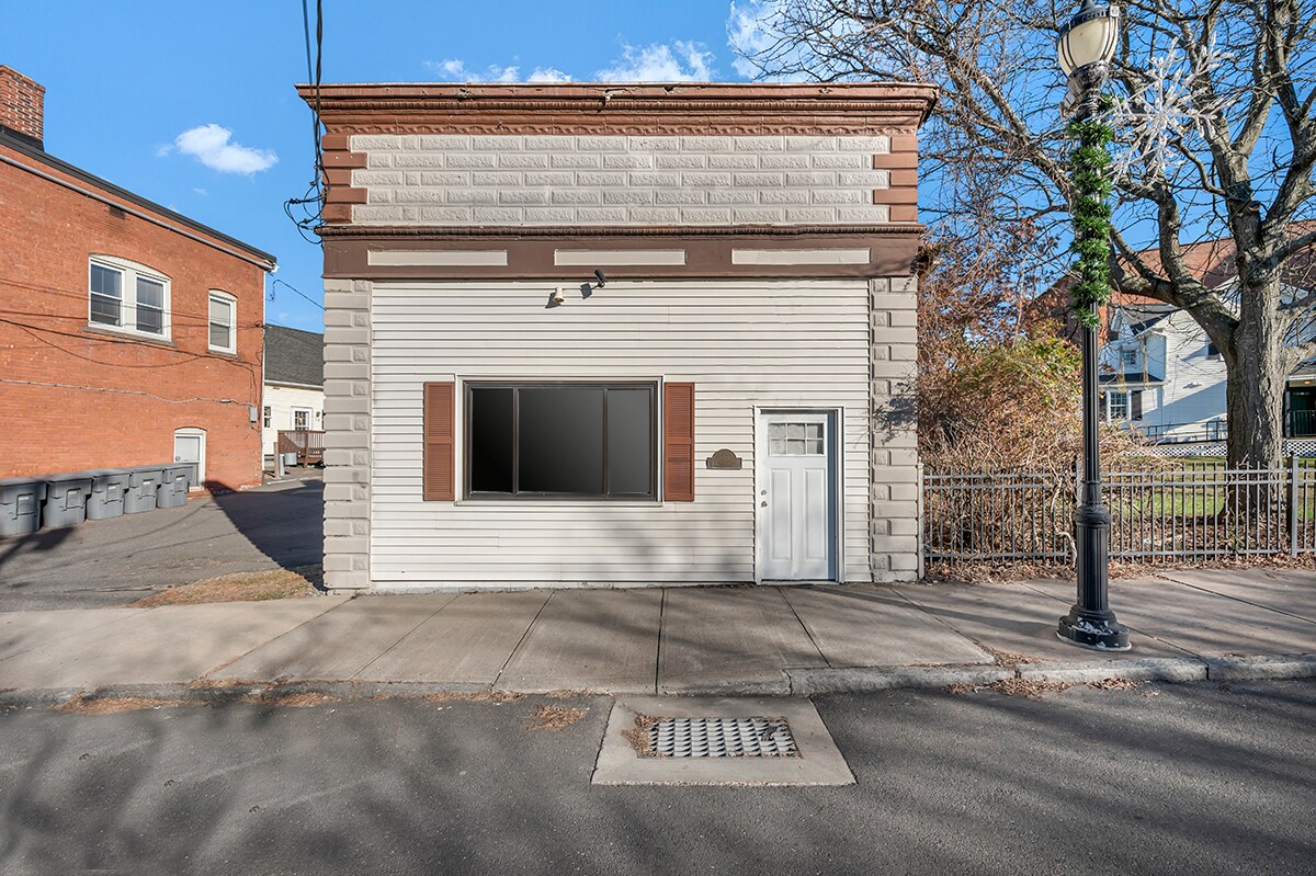 47 Pearl St, Enfield, CT for sale Building Photo- Image 1 of 1