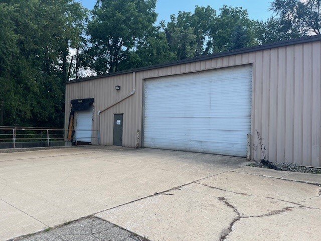 155 Elliot Rd, Kalamazoo, MI for lease - Building Photo - Image 2 of 11