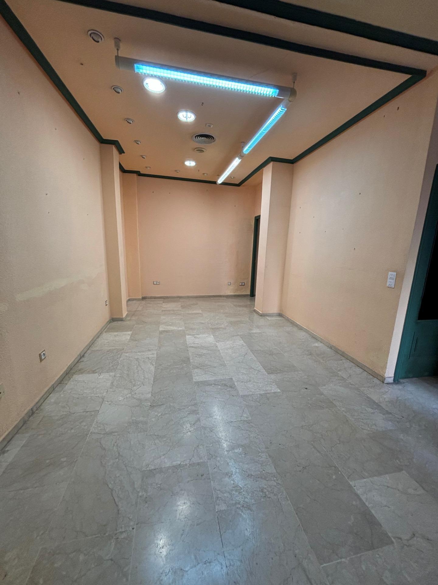 Retail in Córdoba, Córdoba for lease Building Photo- Image 1 of 20