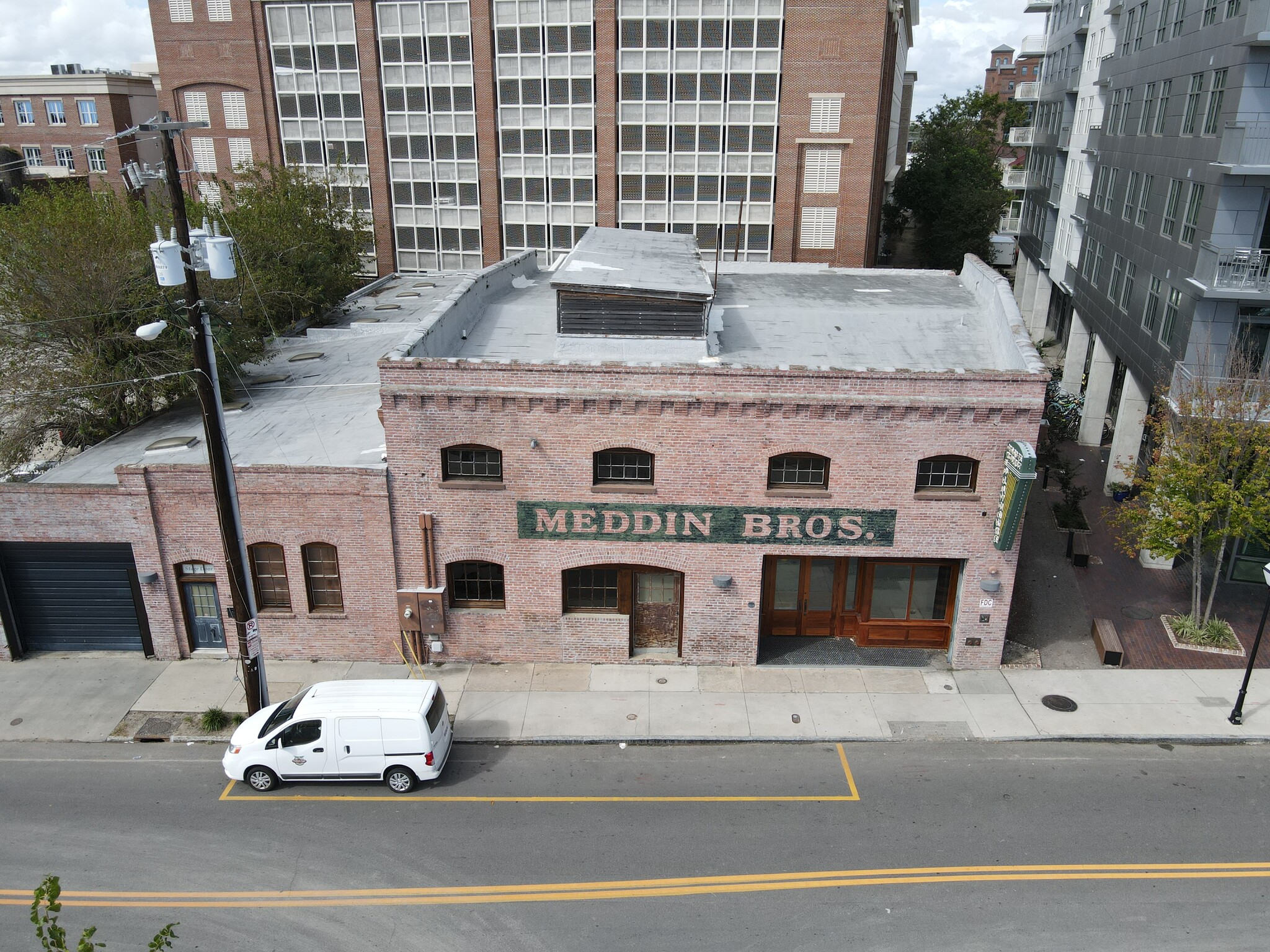 32-34 Woolfe St, Charleston, SC for lease Building Photo- Image 1 of 9