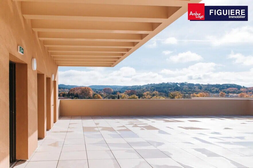 Office in Aix-en-Provence for lease - Building Photo - Image 2 of 17