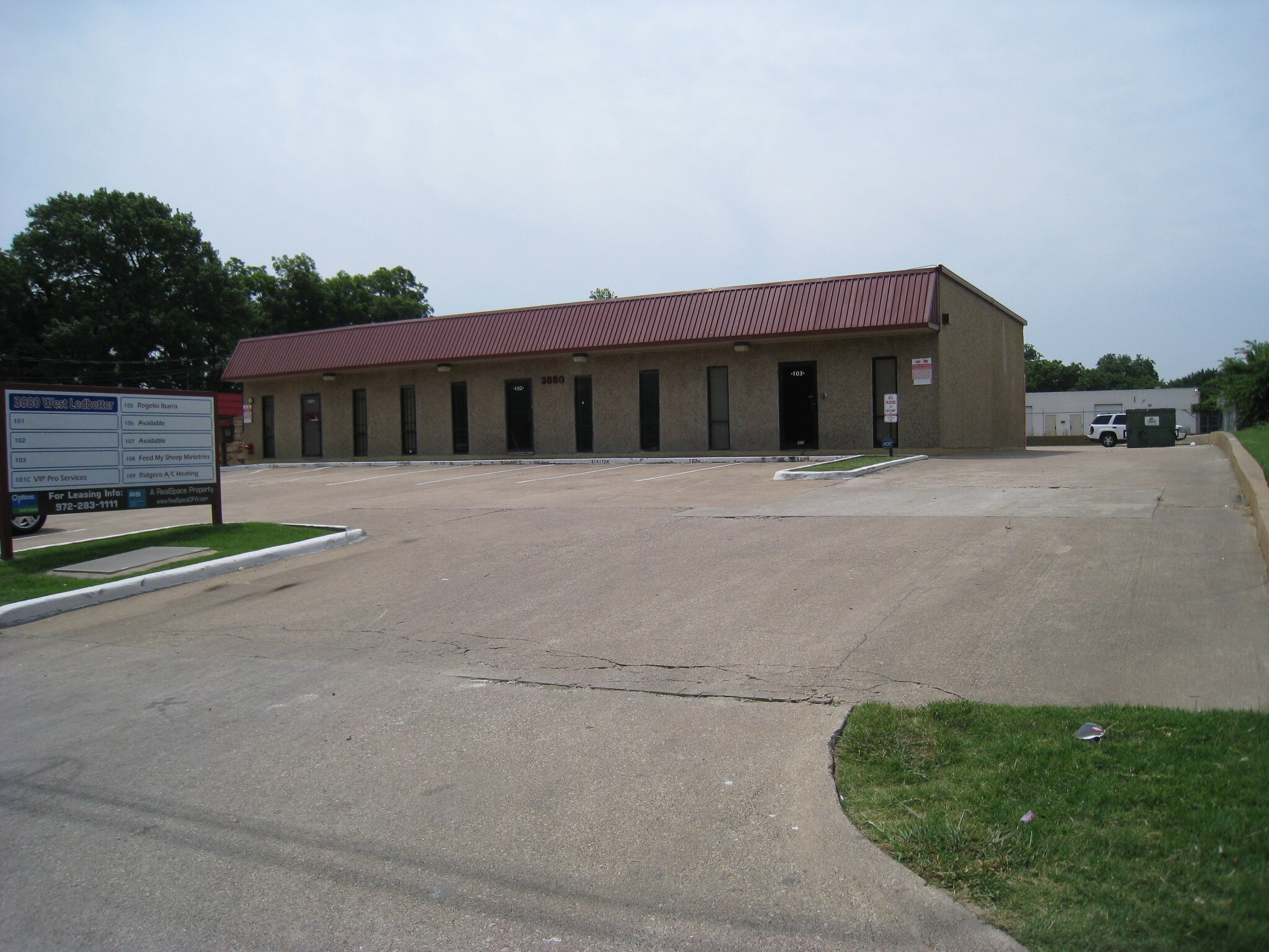 3880 Ledbetter Dr W, Dallas, TX 75233 Ledbetter Flex Warehouse