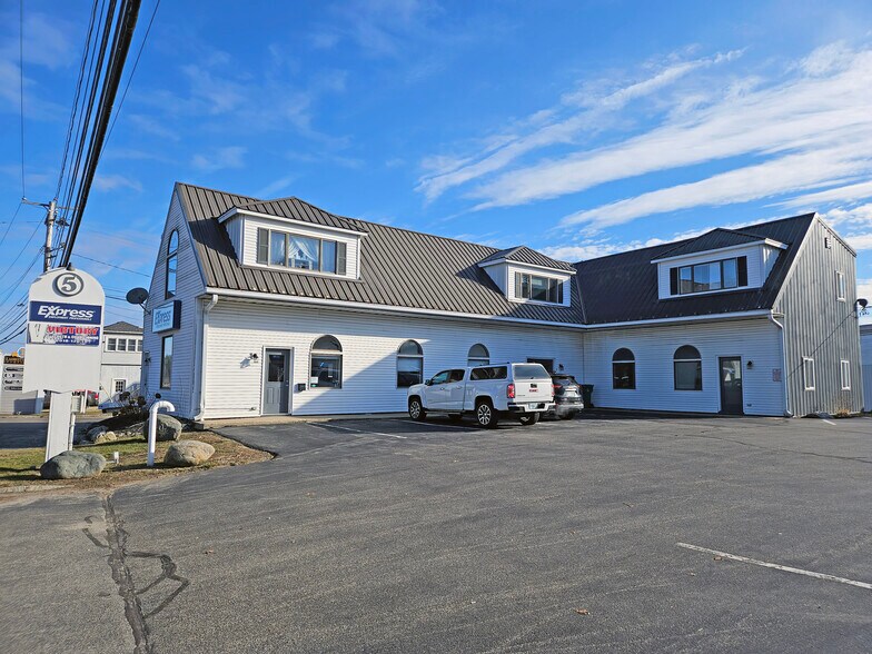 5 Lafayette Rd, Hampton, NH 03842