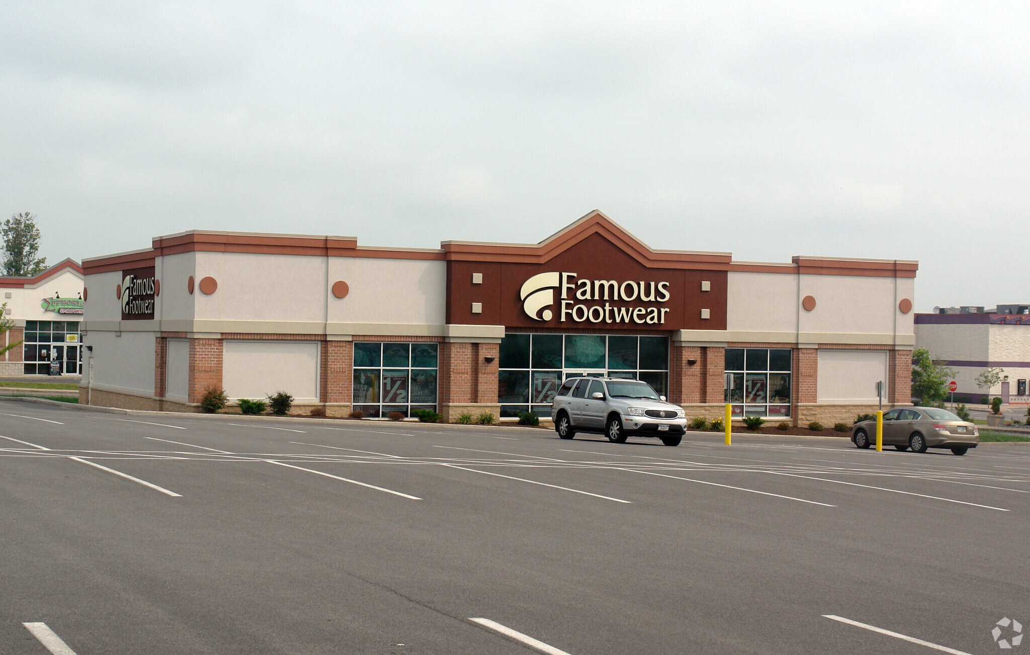 8647 Clinton St, New Hartford, NY for sale Primary Photo- Image 1 of 1