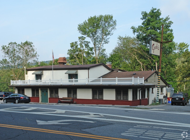 415 Commerce St, Hawthorne, NY 10532