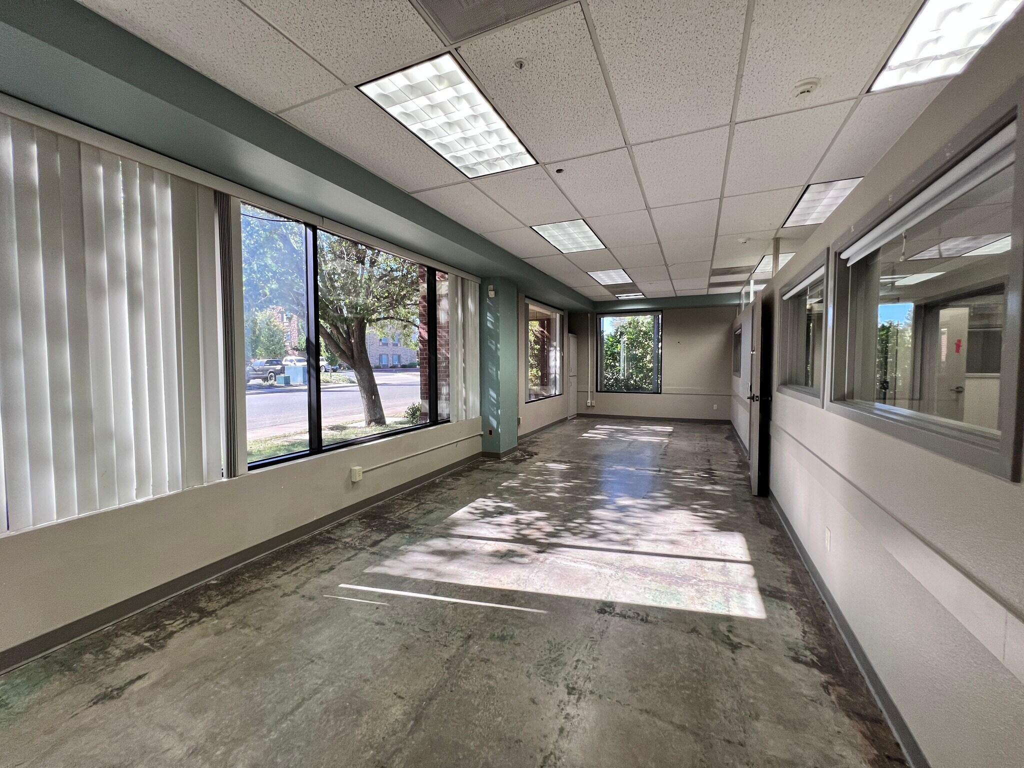 2195 Larkspur Ln, Redding, CA 96002 Office for Lease
