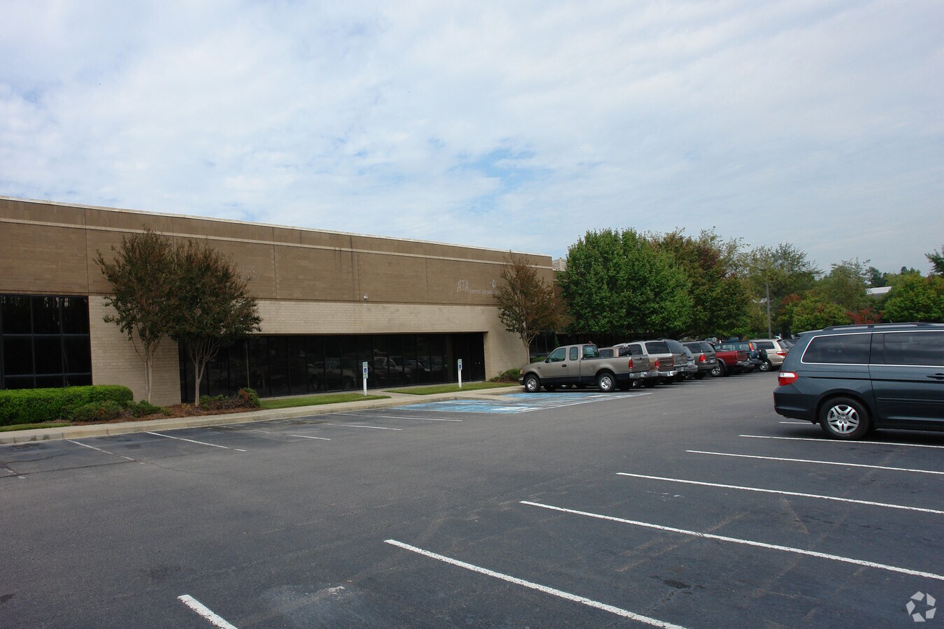 8911 Farrow Rd, Columbia, SC 29203