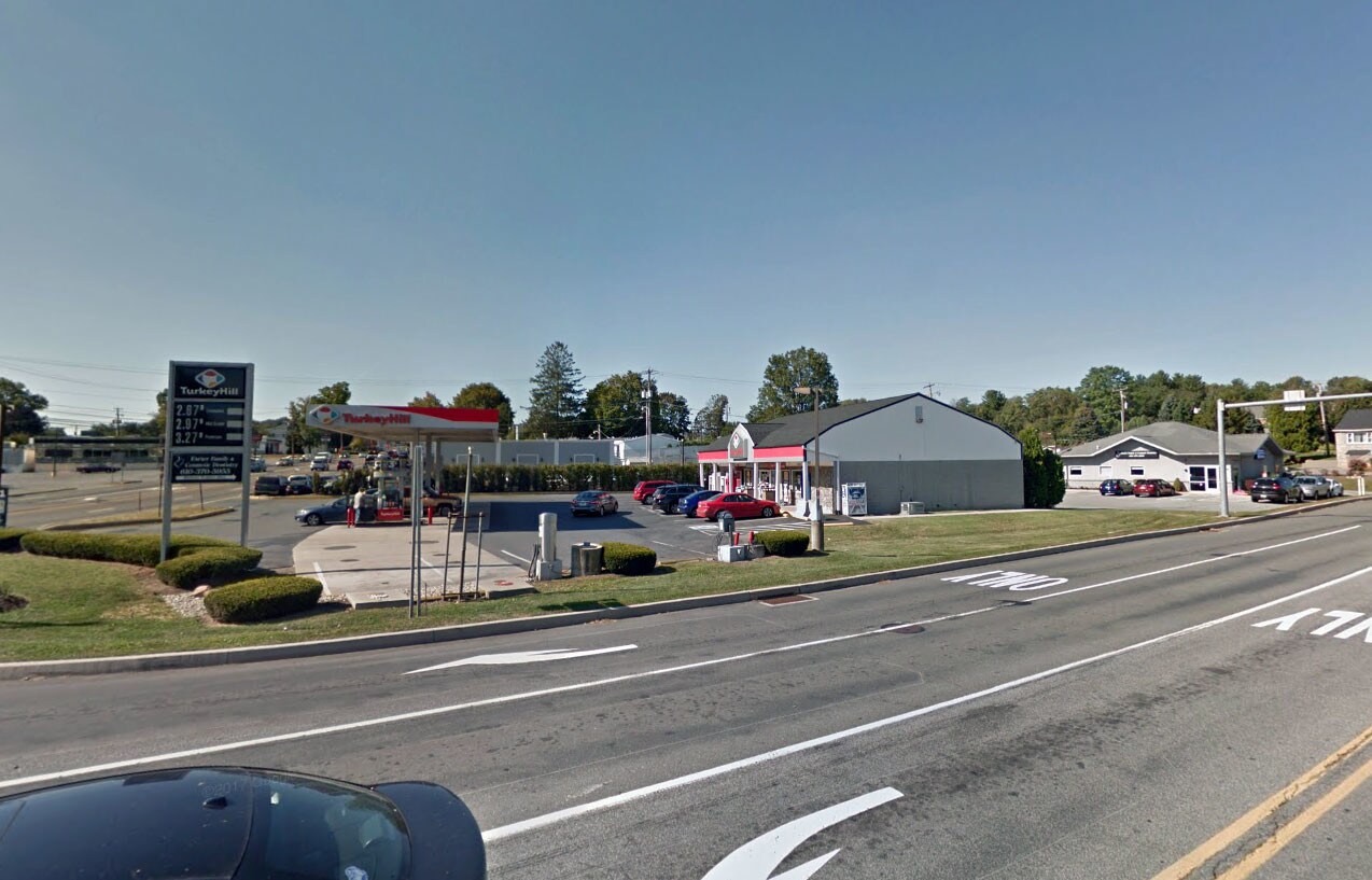 90 Gibraltar Rd, Reading, PA 19606