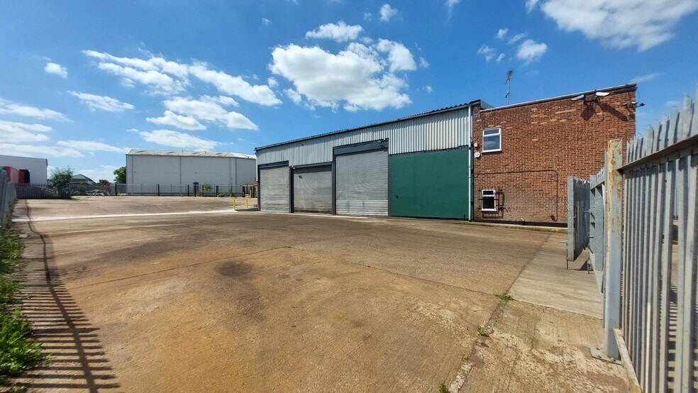 Harvey Rd, Basildon for sale - Building Photo - Image 1 of 1