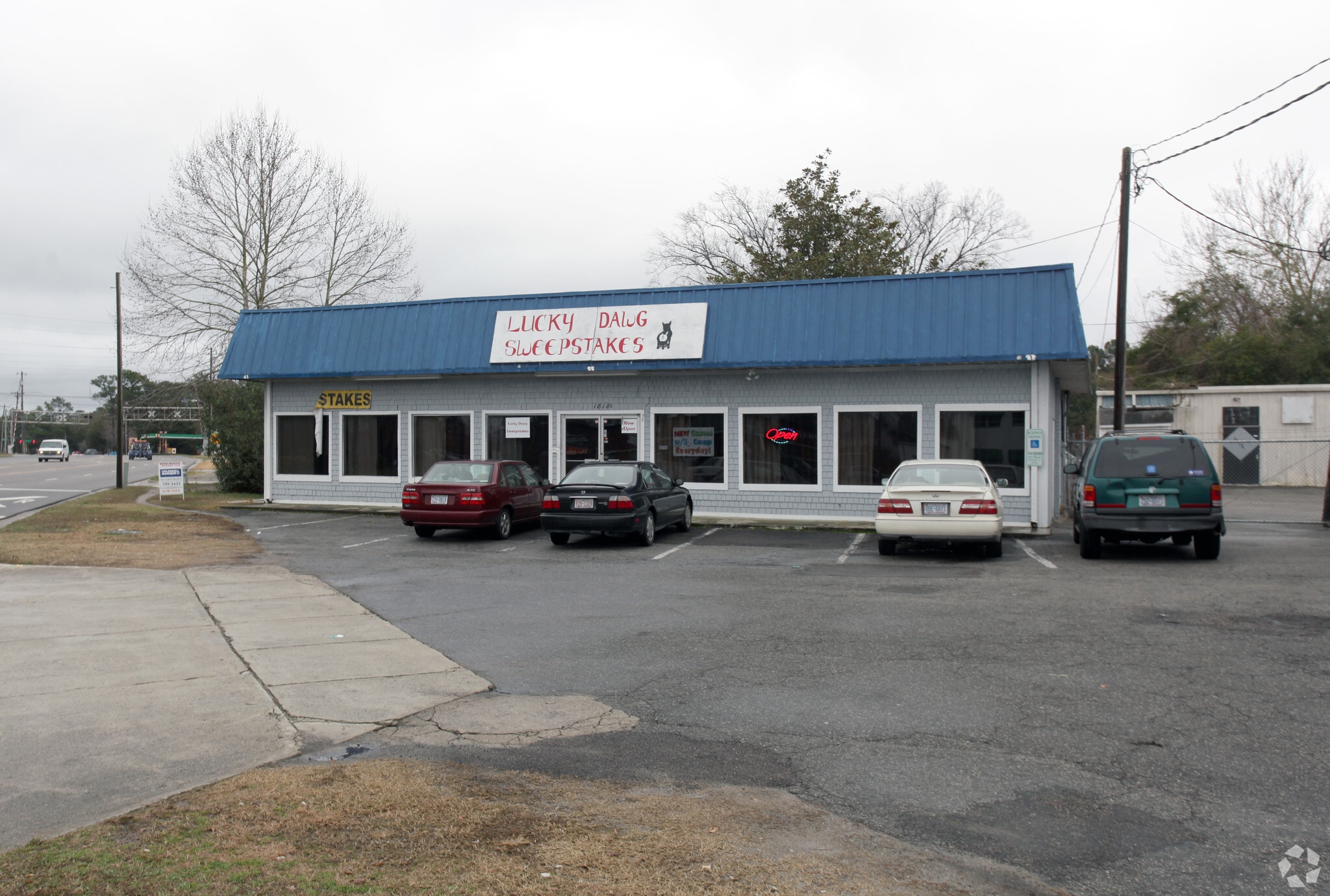 1818 Oleander Dr, Wilmington, NC for sale Primary Photo- Image 1 of 8