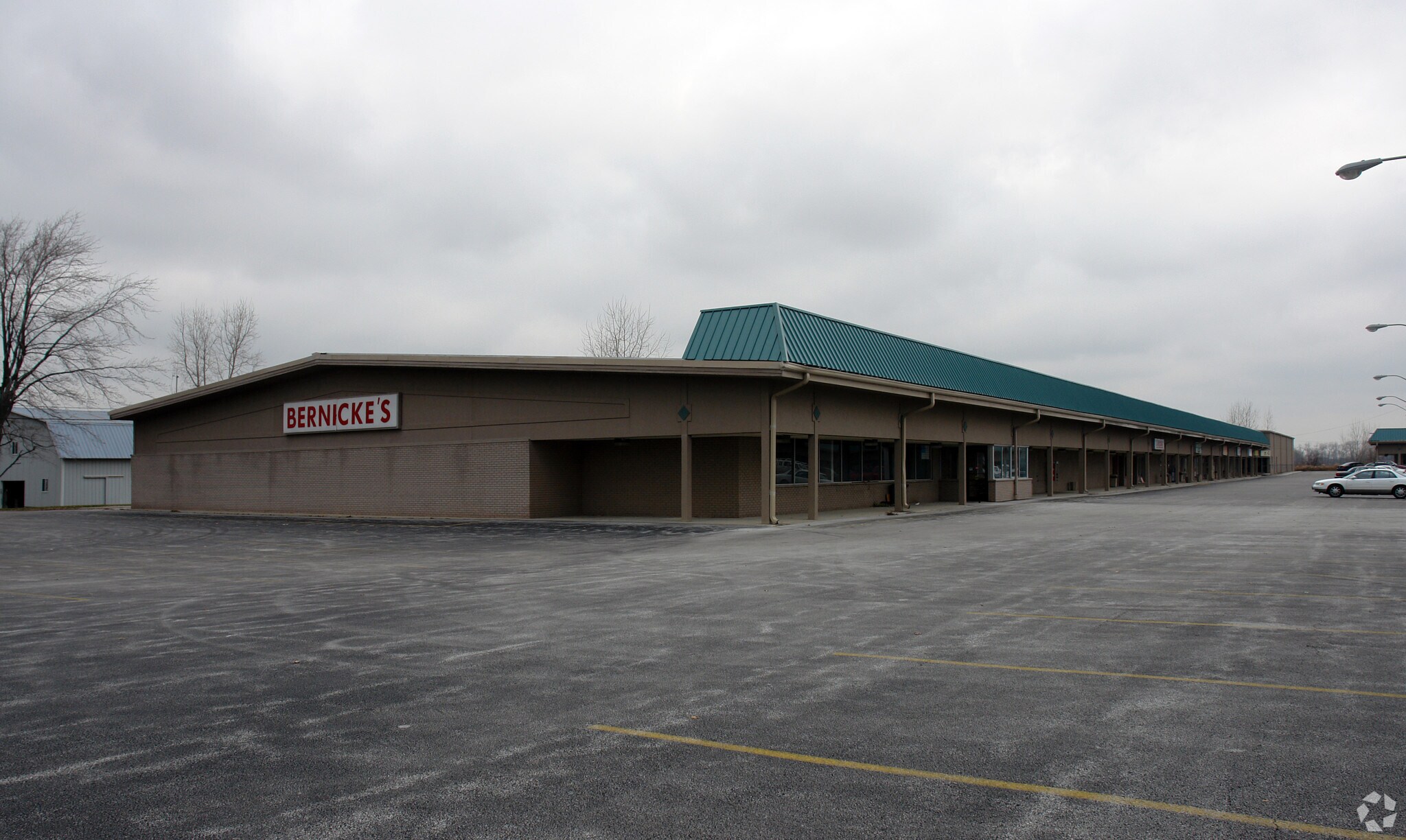 1290-1300 N Shoop Ave, Wauseon, OH for sale Primary Photo- Image 1 of 1