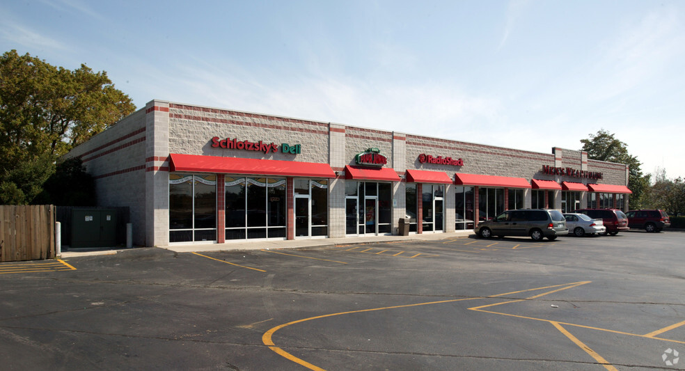 5518 Port Washington Rd, Glendale, WI for lease - Building Photo - Image 2 of 13