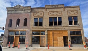 Colliers Corner - Pub