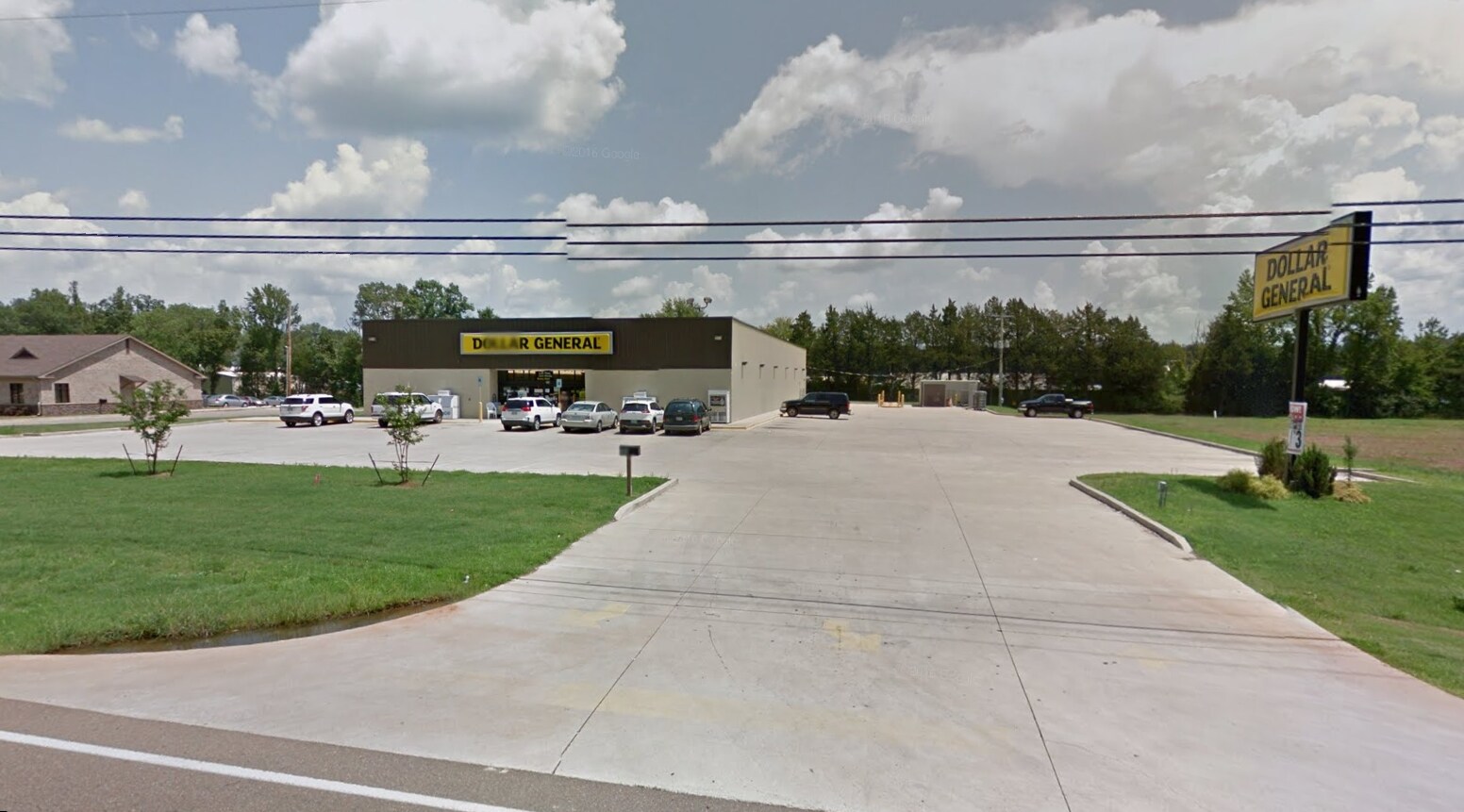 704 S Main St, Middleton, TN 38052