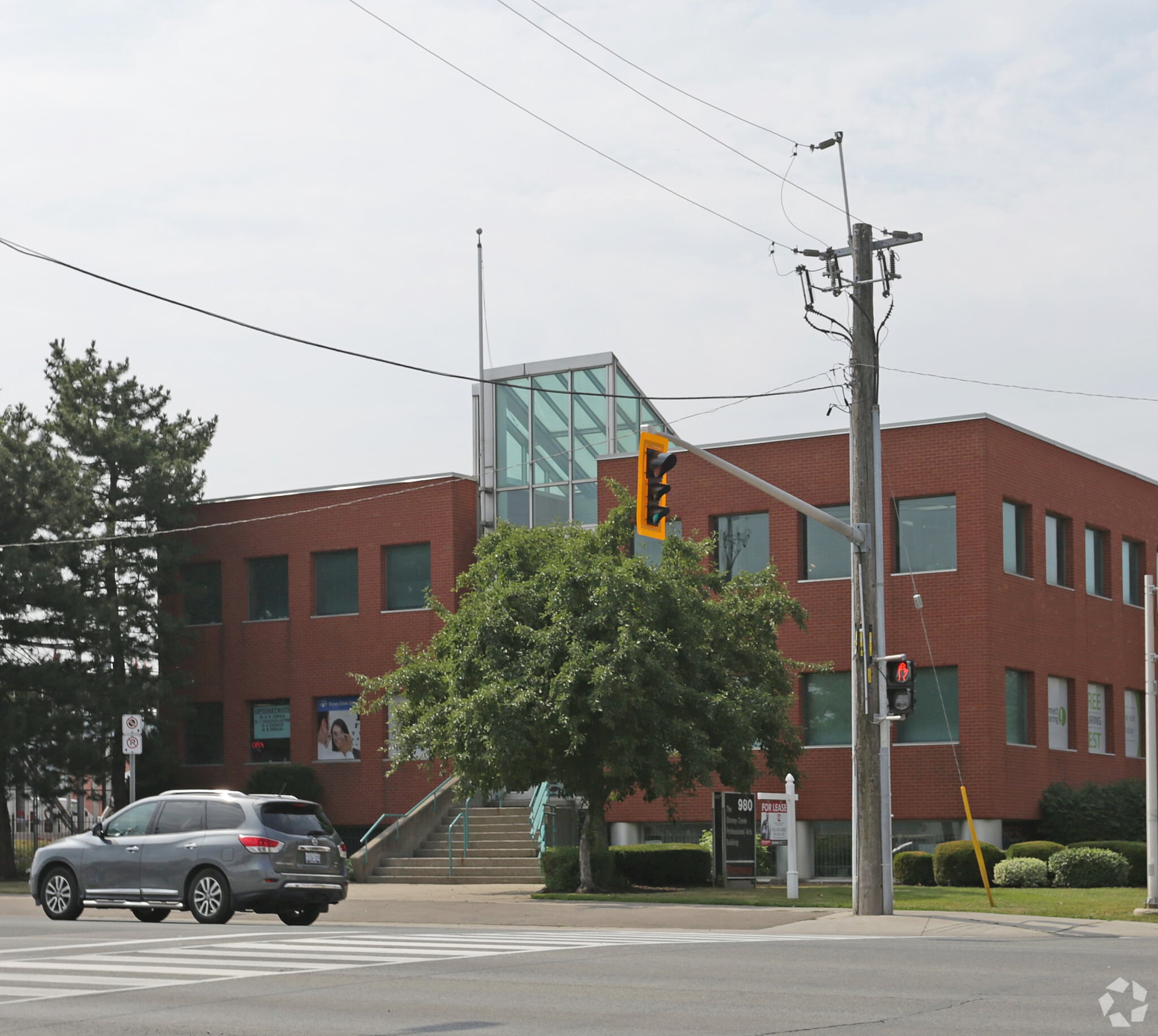 980 Queenston Rd, Hamilton, ON for sale Primary Photo- Image 1 of 1