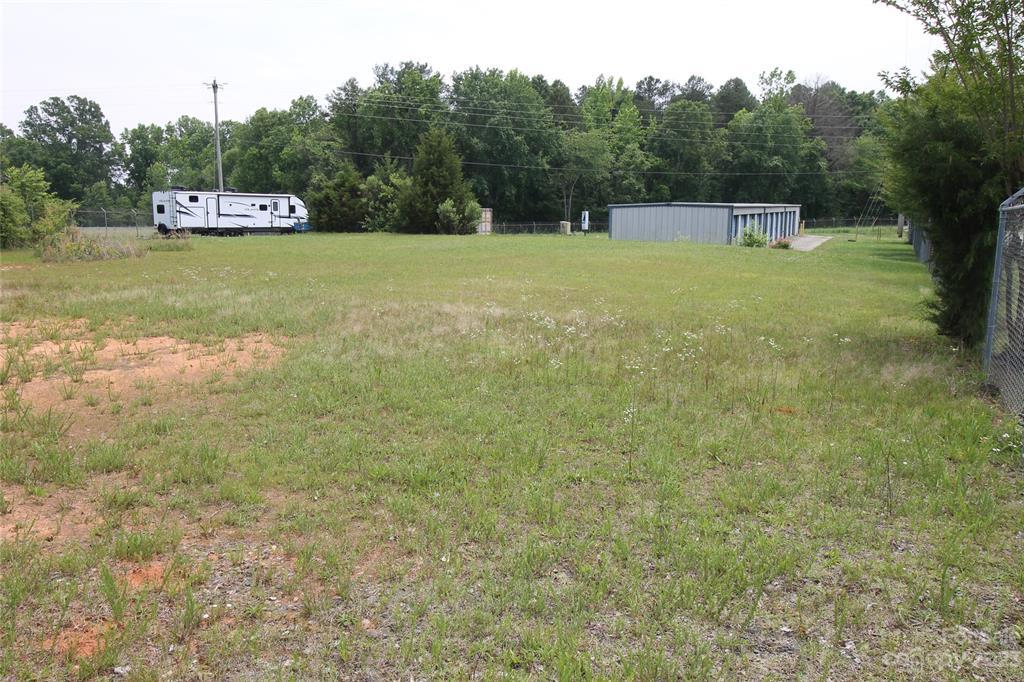 201 White Jenkins Rd, Bessemer City, NC 28016 Storage Units