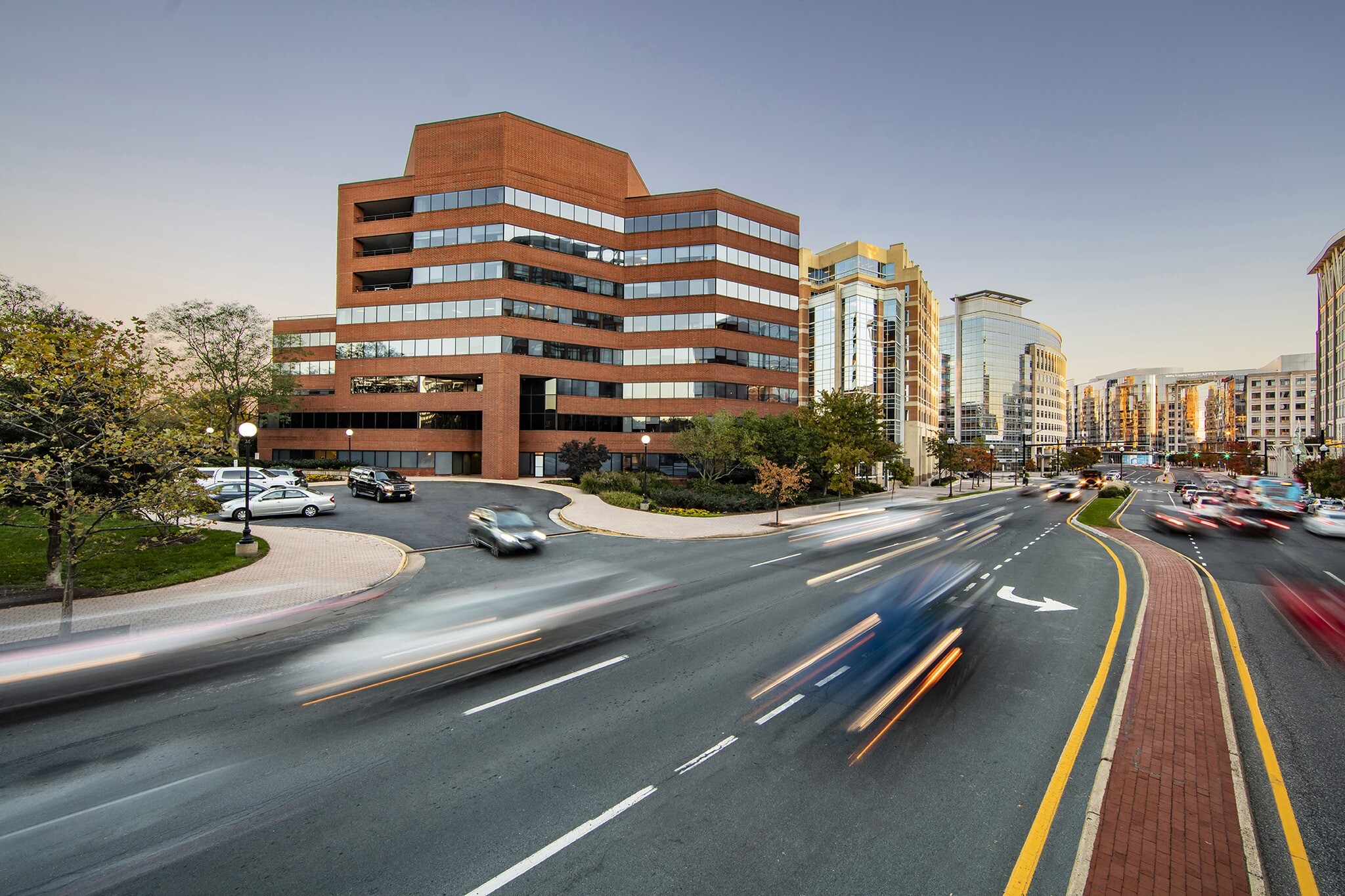 1005 N Glebe Rd, Arlington, VA for lease Building Photo- Image 1 of 10