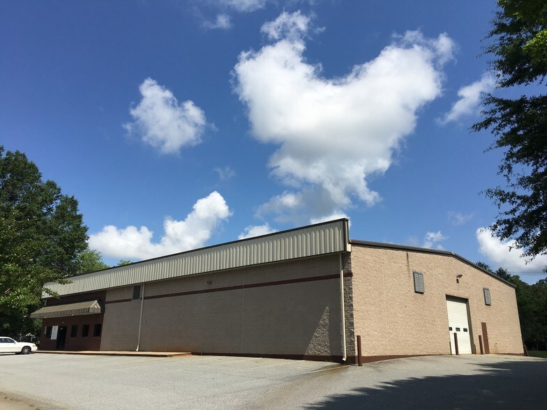 2218 Statesville Blvd, Salisbury, NC for sale - Building Photo - Image 1 of 1