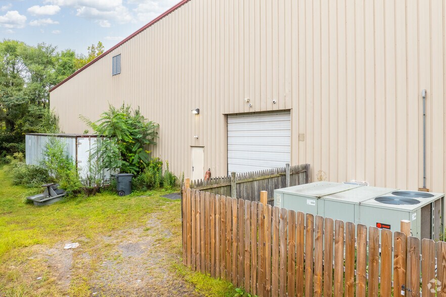 1400 Industrial Hwy, Pottstown, PA for lease - Building Photo - Image 3 of 5