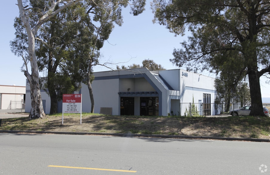 3466 Arden Rd, Hayward, CA for lease - Building Photo - Image 2 of 3