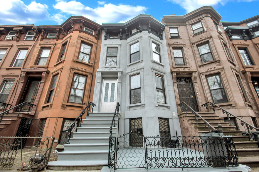 286 Clifton Pl, Brooklyn, NY for sale - Primary Photo - Image 1 of 1