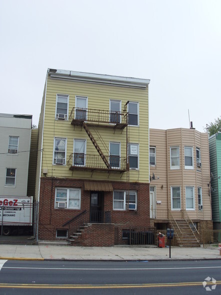 614 Kennedy Blvd, Union City, NJ for sale - Building Photo - Image 3 of 4