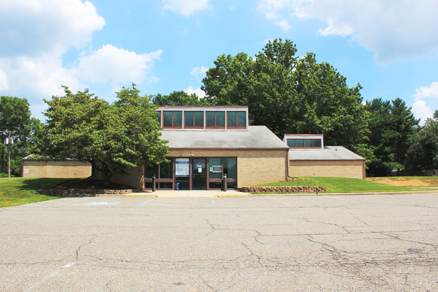 10 Brass Castle Rd, Washington, NJ for sale - Building Photo - Image 1 of 1