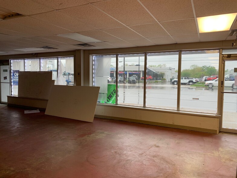 32760-32778 Van Dyke Ave, Warren, MI for lease - Interior Photo - Image 3 of 9