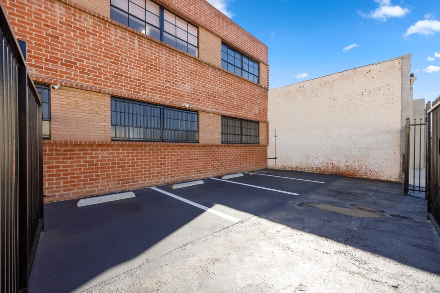 3814 Willat Ave, Culver City, CA for lease - Building Photo - Image 3 of 24