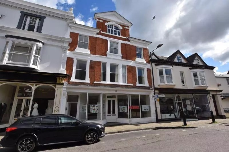 18 Market Pl, Bideford for sale Building Photo- Image 1 of 1