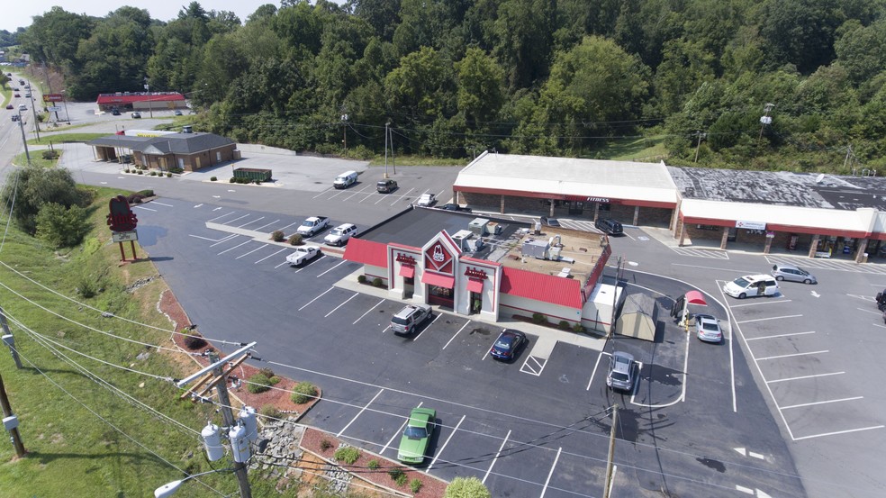 405 E Jackson Blvd, Jonesborough, TN for sale - Building Photo - Image 1 of 1