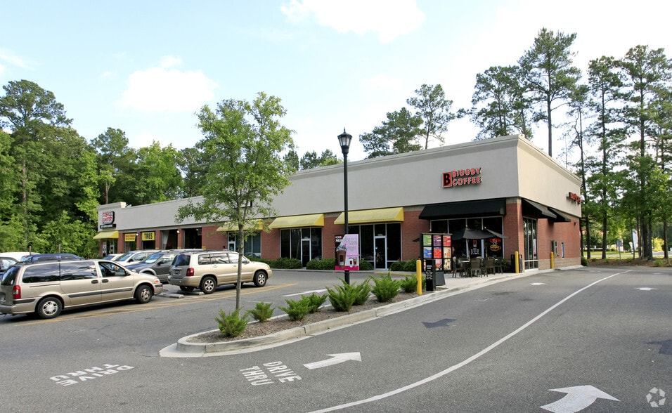 8465 Dorchester Rd, Charleston, SC for lease - Primary Photo - Image 2 of 4