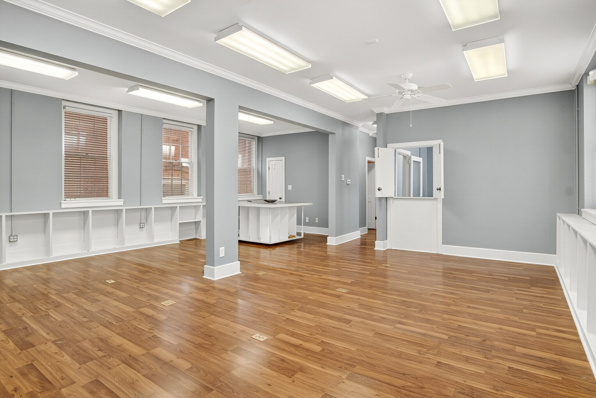 115 E Market St, Warrenton, NC for lease Interior Photo- Image 1 of 23