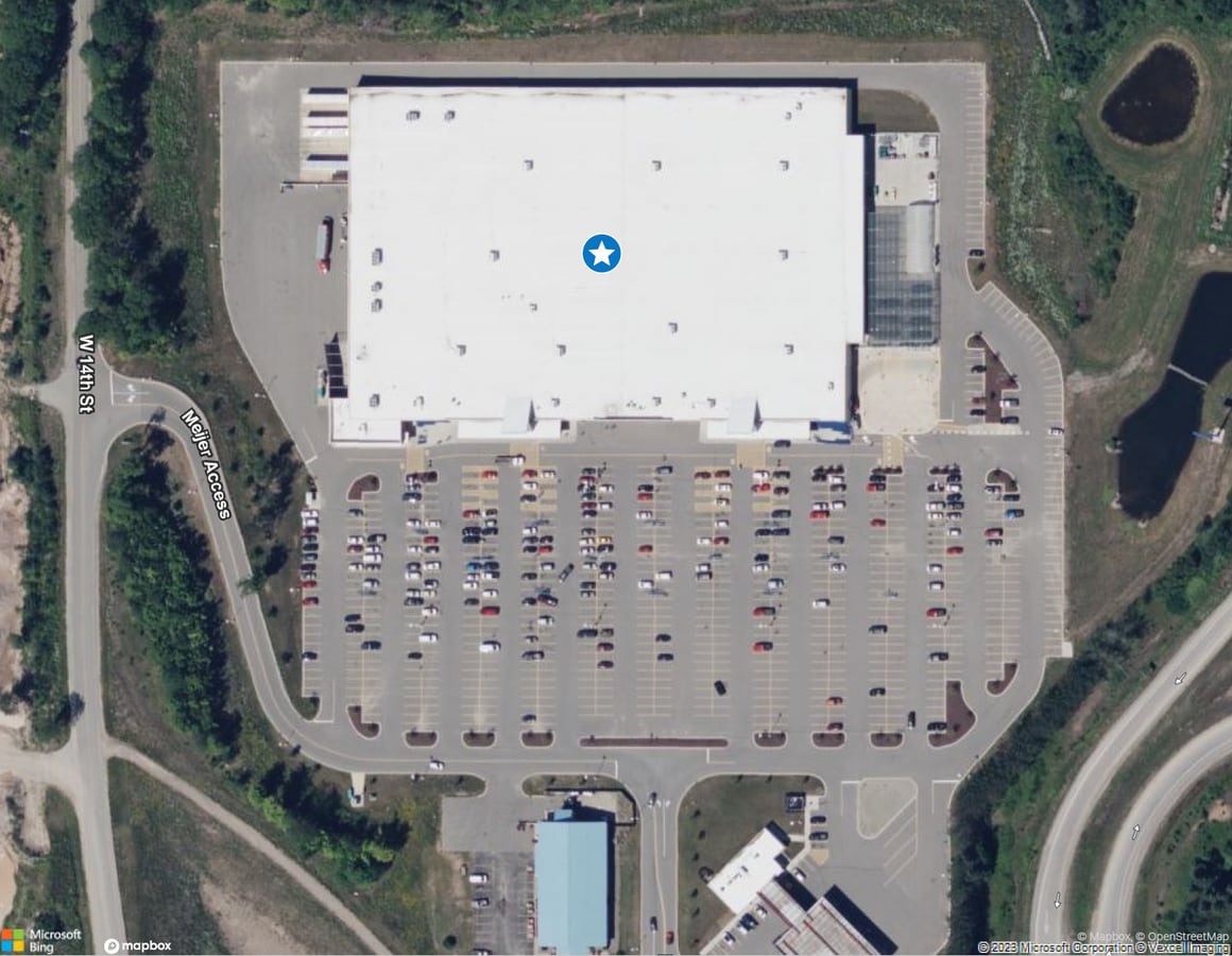 1138 W 3 Mile Rd, Sault Sainte Marie, MI 49783 Meijer 293