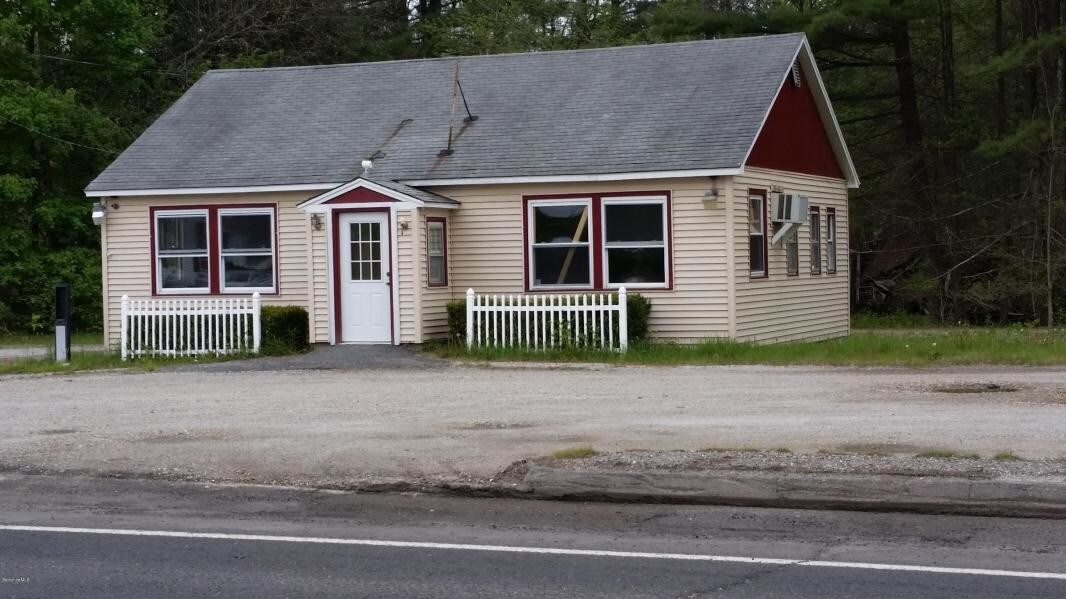 700 S Main St, Sheffield, MA for sale Primary Photo- Image 1 of 1