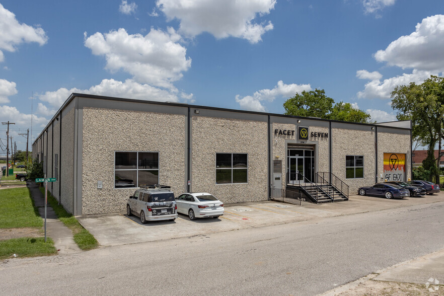 1005 Ennis St, Houston, TX for lease - Building Photo - Image 1 of 5