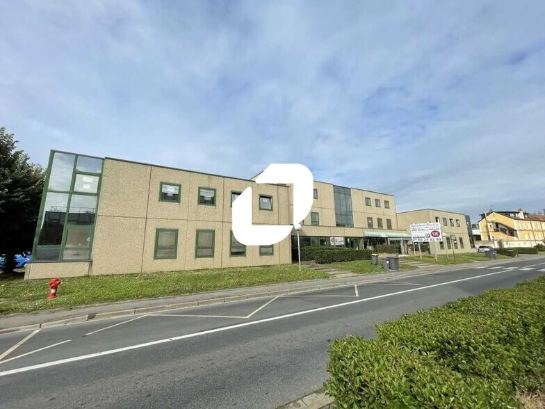 6-14 Rue De Ris, Viry-Châtillon for lease - Building Photo - Image 1 of 9