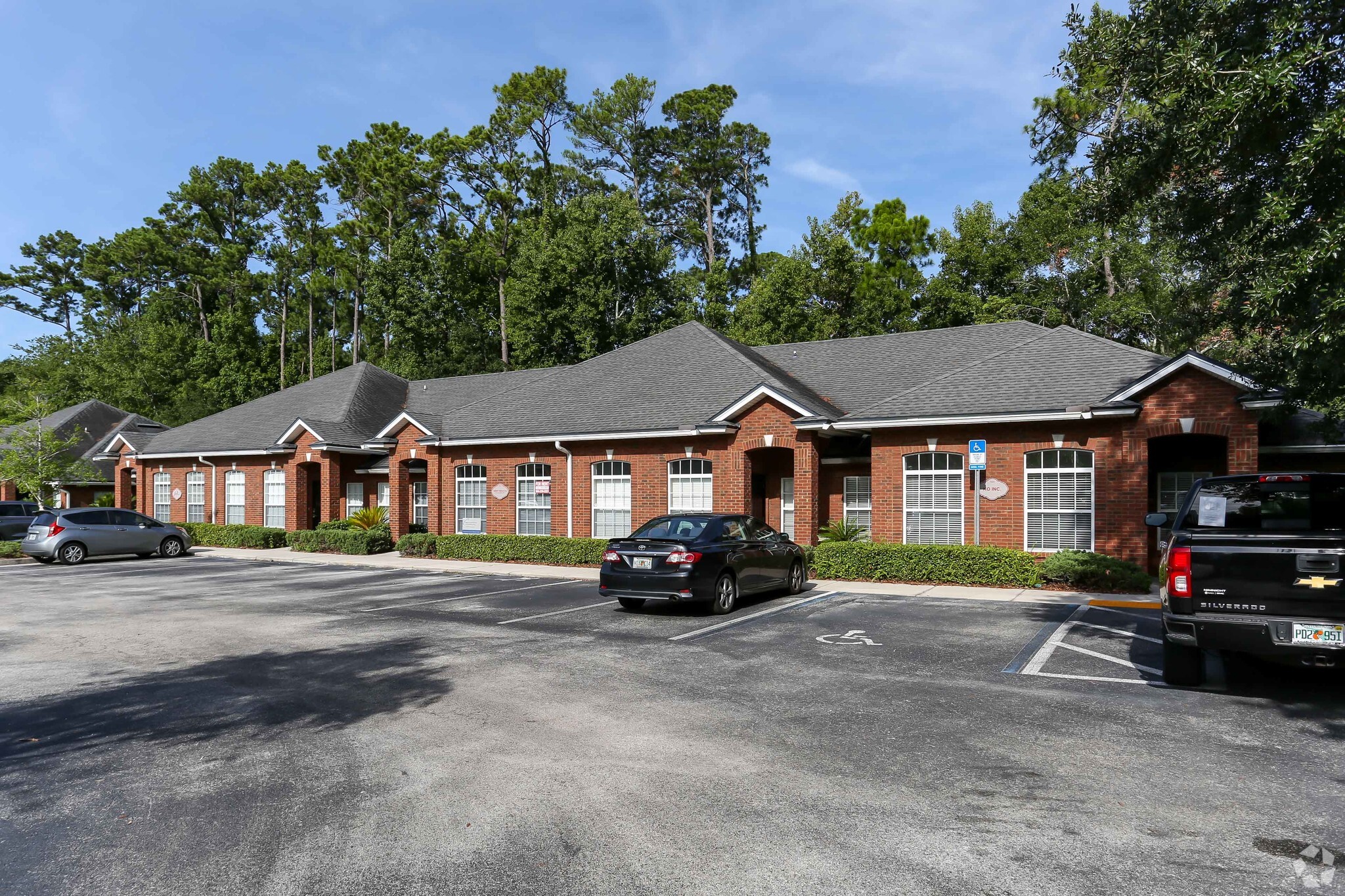 2950 Halcyon Ln, Jacksonville, FL for lease Primary Photo- Image 1 of 17