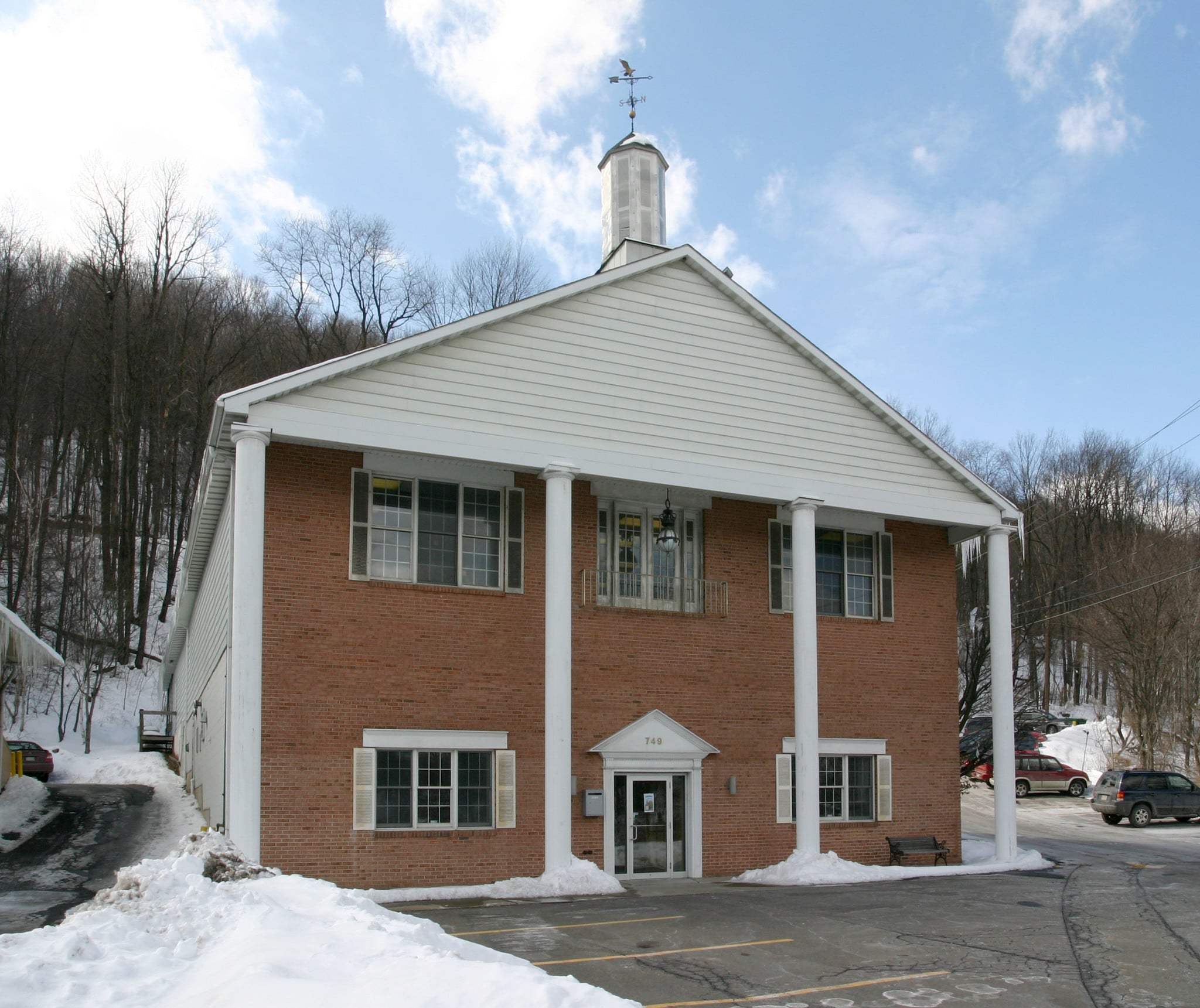 749 Northern Blvd, South Abington, PA for sale Primary Photo- Image 1 of 1