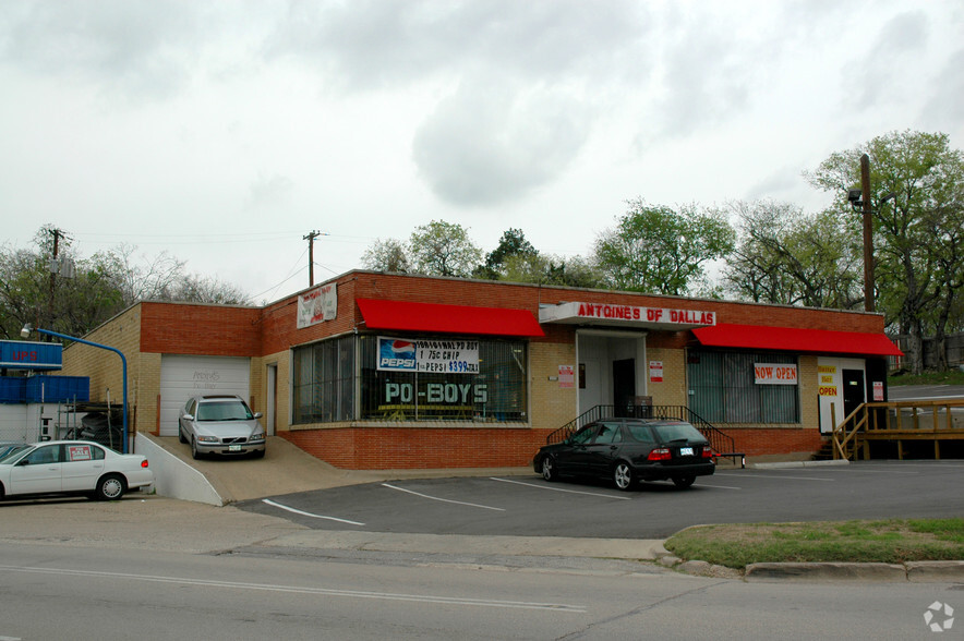 4234 Harry Hines Blvd, Dallas, TX for lease - Building Photo - Image 2 of 3