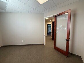 1210 Hall Johnson Rd, Colleyville, TX for lease Interior Photo- Image 2 of 11