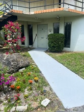 18500 NE 5th Ave, Miami Gardens, FL for lease Building Photo- Image 2 of 6