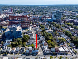 More details for 172 Hamilton St, New Brunswick, NJ - Retail for Sale