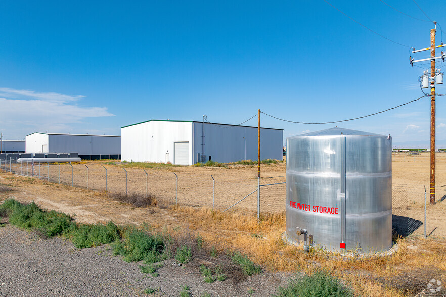 6610 Cherry Ave, Bakersfield, CA for sale - Building Photo - Image 1 of 11