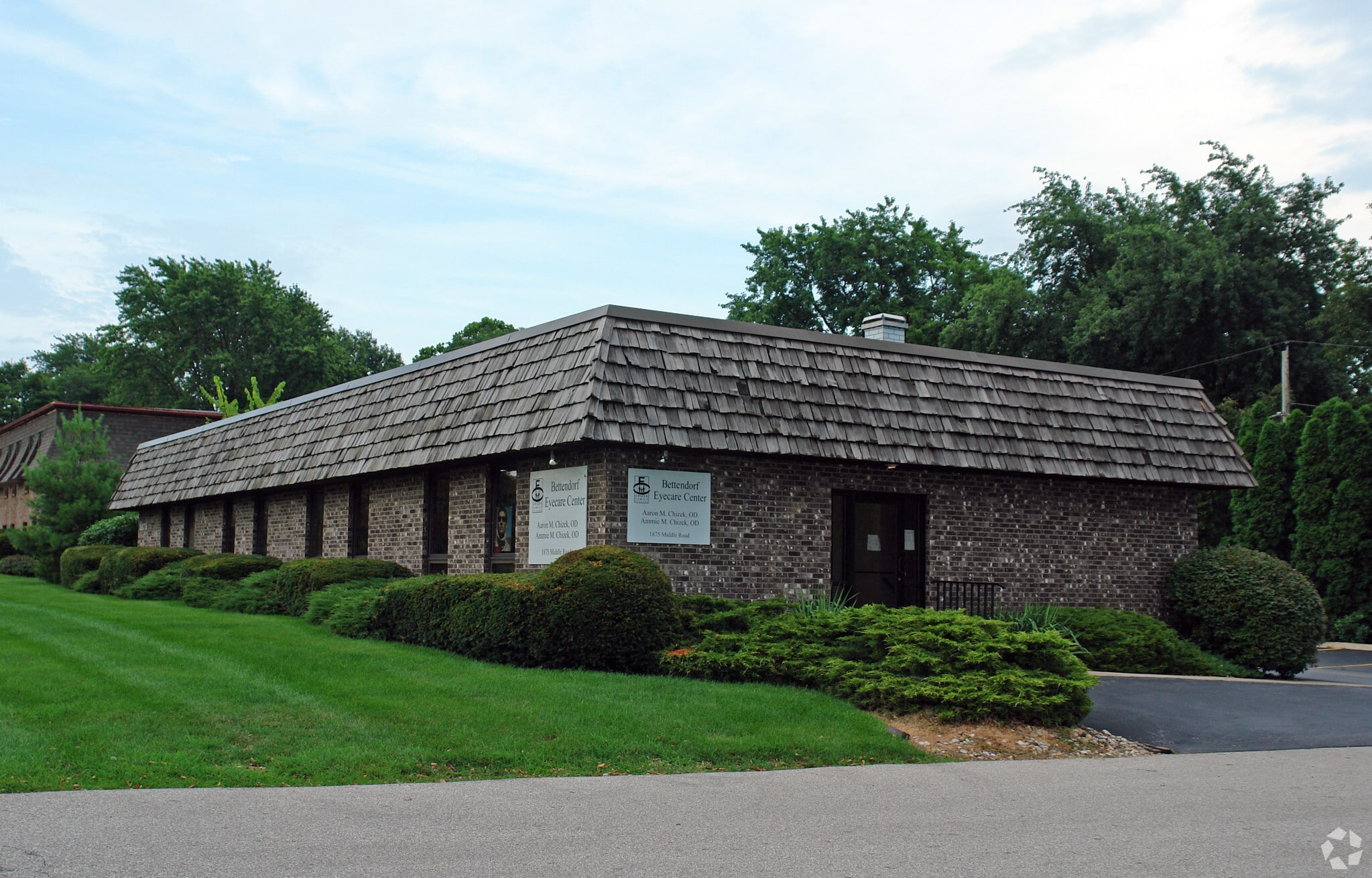 1895 Middle Rd, Bettendorf, IA for sale Primary Photo- Image 1 of 1