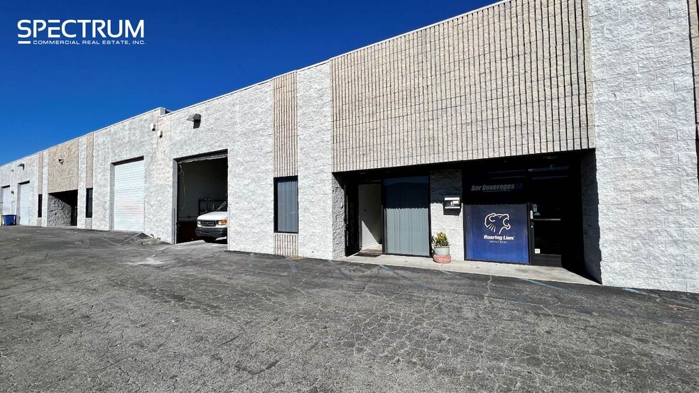 8000 Wheatland Ave, Sun Valley, CA for lease - Building Photo - Image 2 of 6