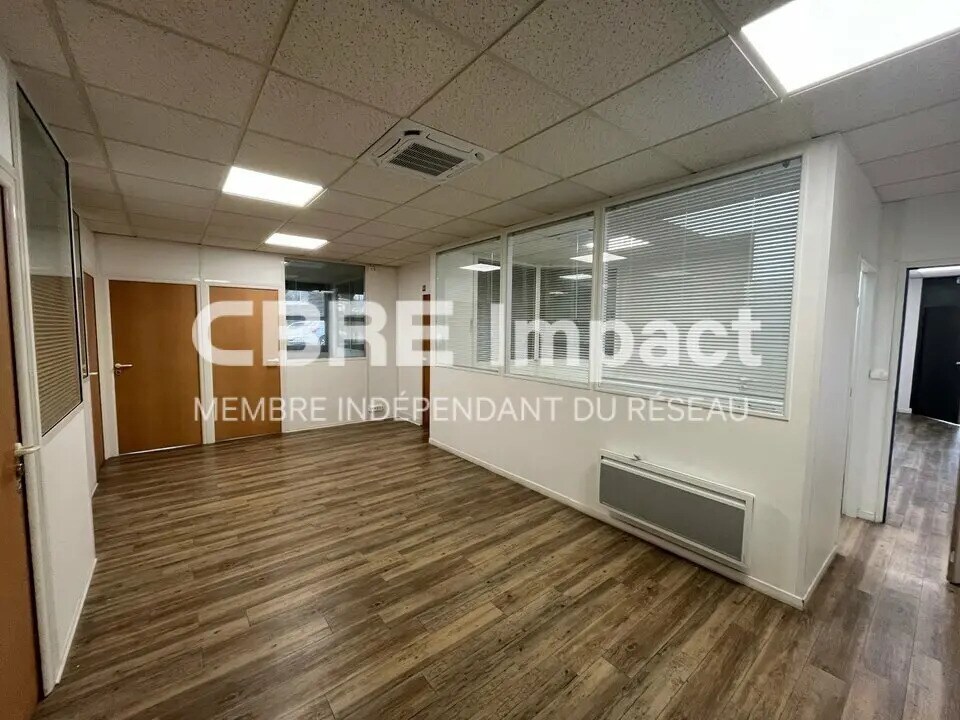 Office in Reims for lease Building Photo- Image 1 of 10