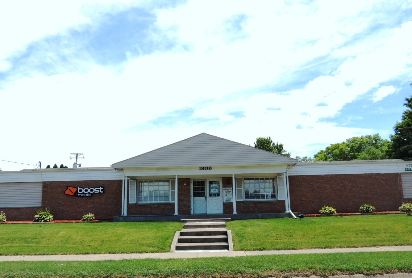 1806 S Alpine Rd, Rockford, IL 61108